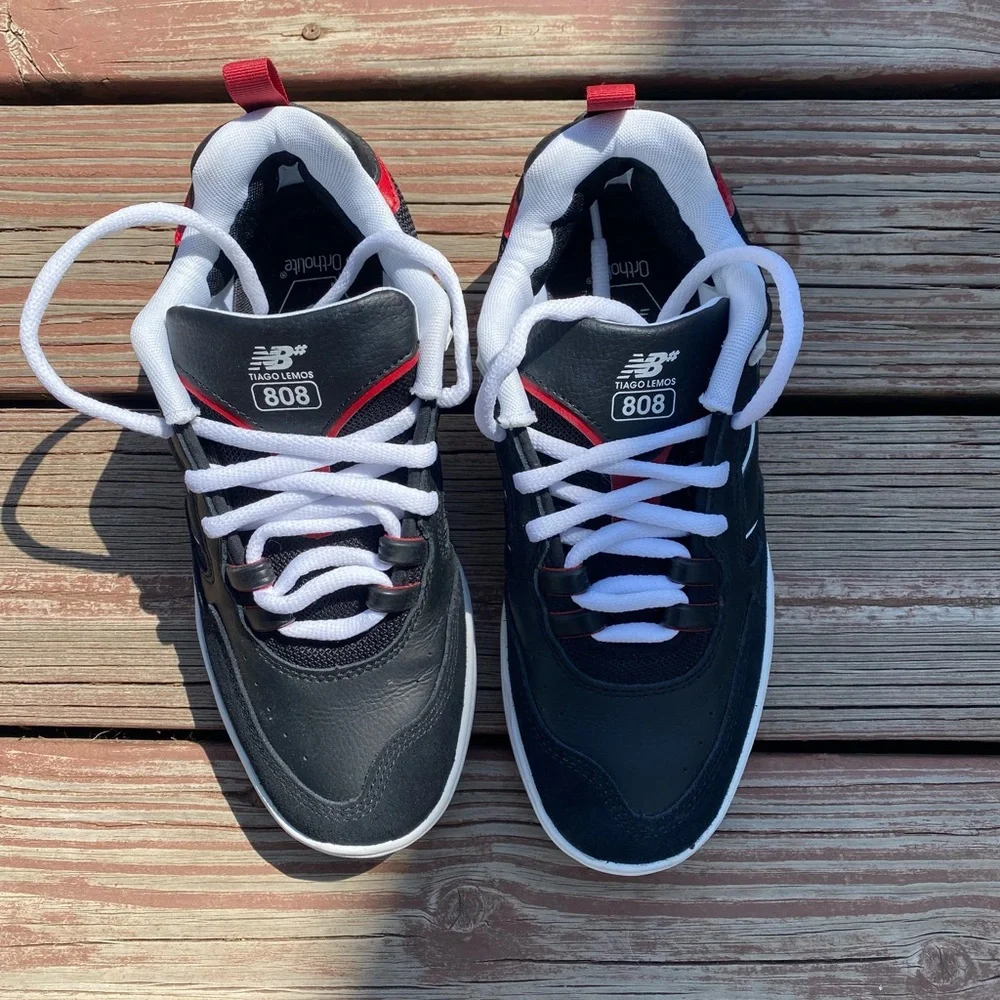 NWOT New Balance Skater Athletic Sneakers Black Red Size 8 1/2